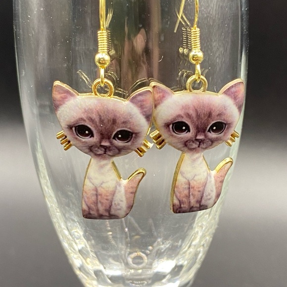 Cat Lady Earrings Boho Gray Kitty Pierced Dangle Gold Tone New - Picture 2 of 5